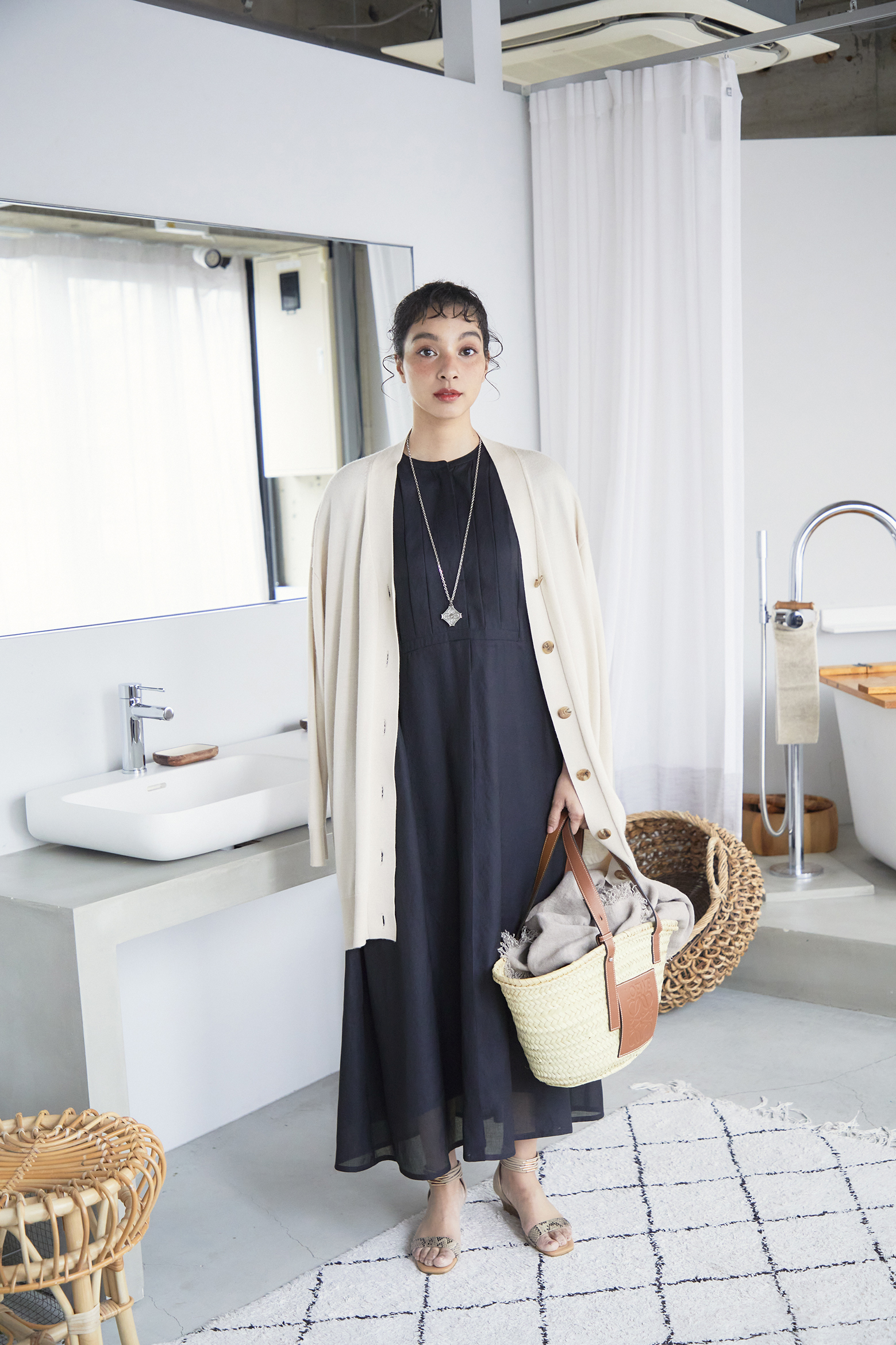 シアーピンタックワンピースのご紹介 | owauno 