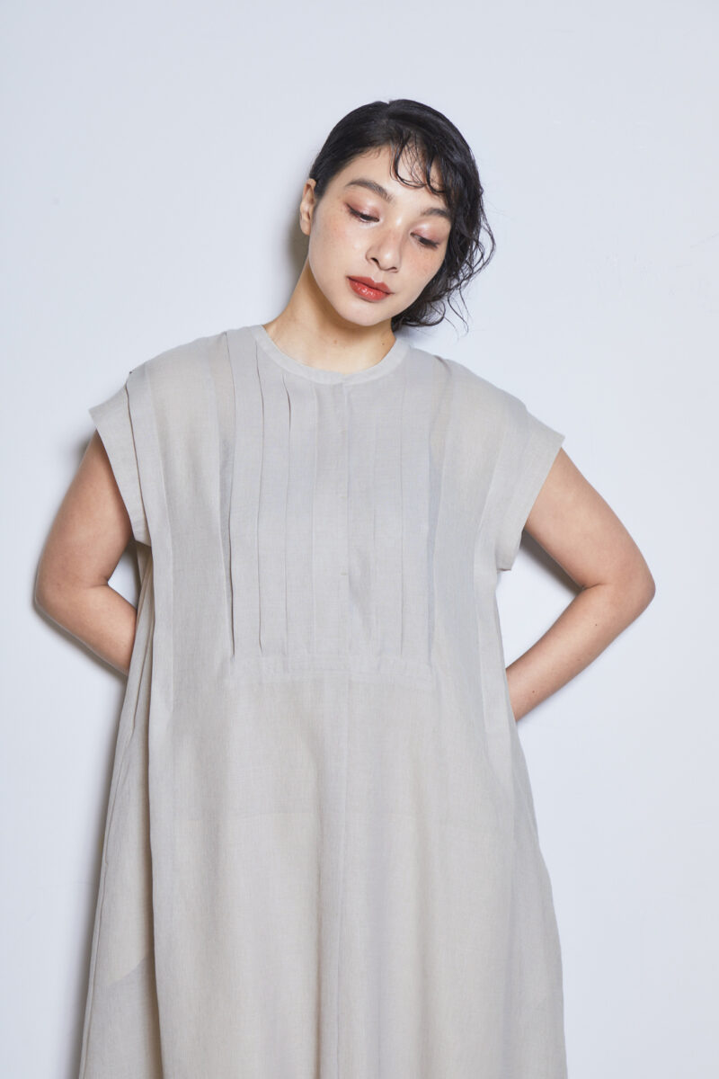 シアーピンタックワンピースのご紹介 | owauno