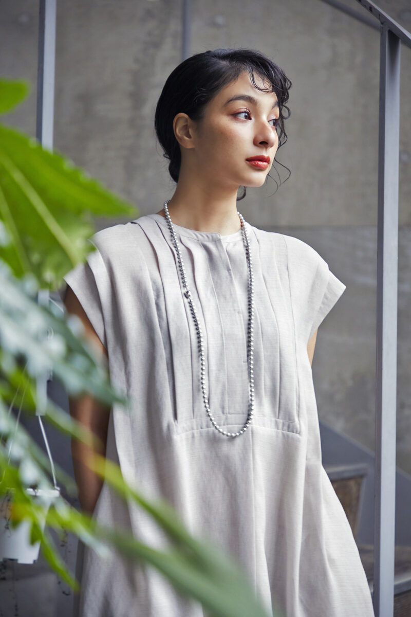 owauno オアーノ　シアータックワンピース　ネイビー　RM owauno オアーノ シアータックワンピース ネイビー RM - メルカリ