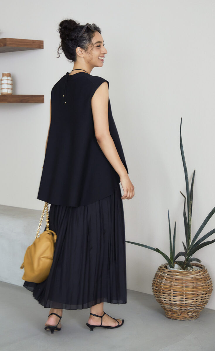 オアーノOWAUNO ジョーゼット ストレッチ ジレ ブラックL